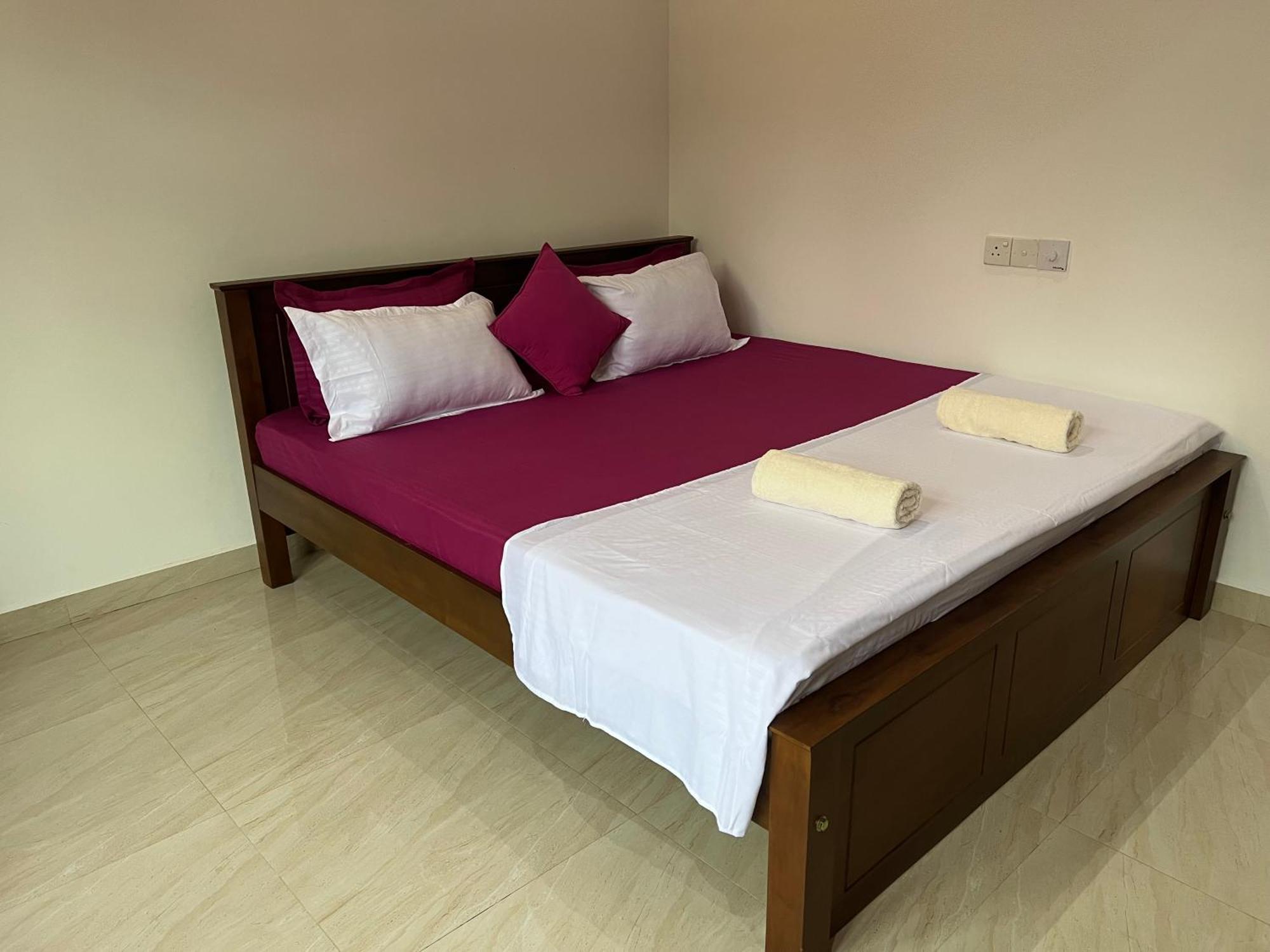 Ahasna Airport Villa Negombo Dış mekan fotoğraf
