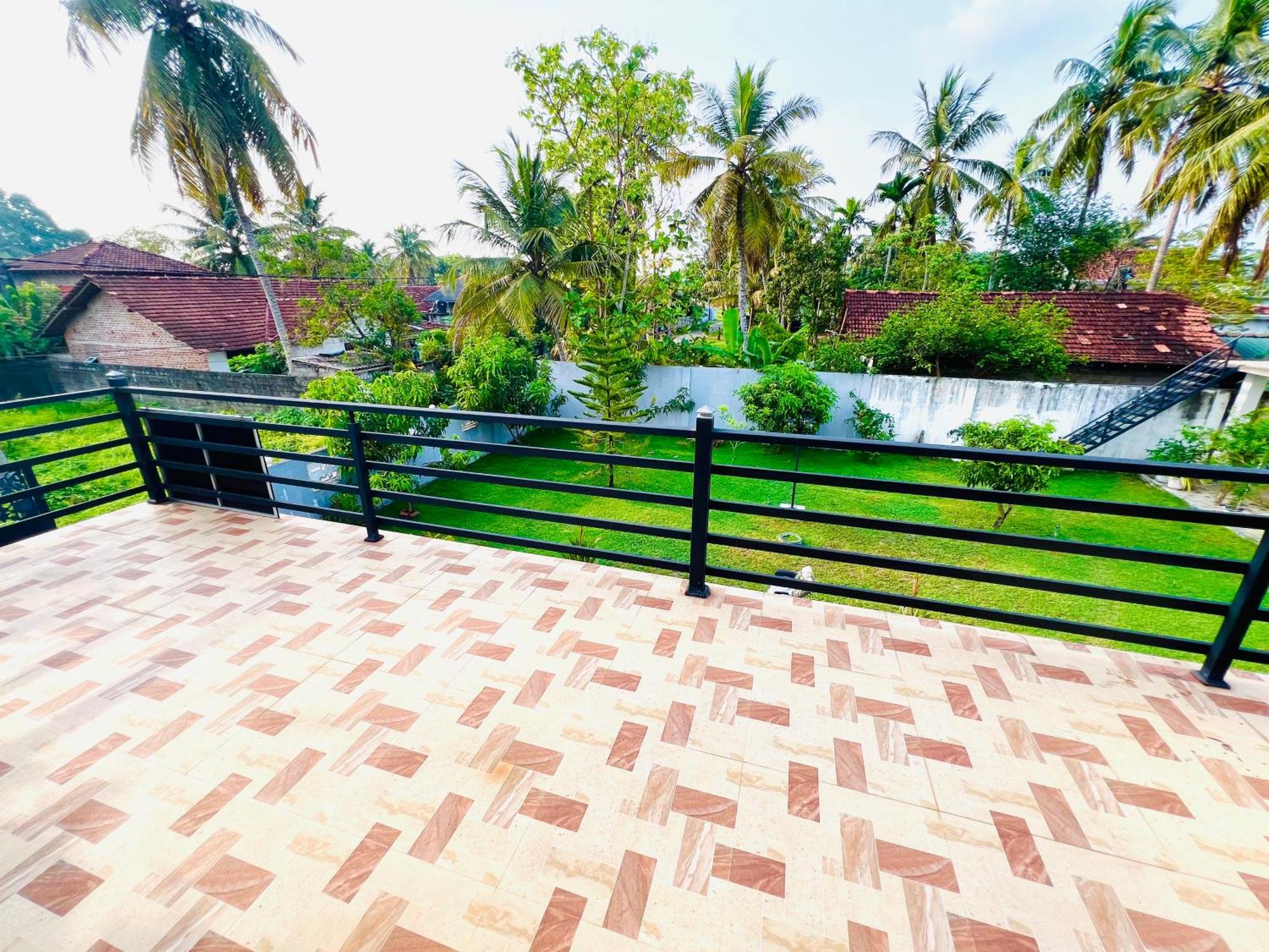Ahasna Airport Villa Negombo Dış mekan fotoğraf
