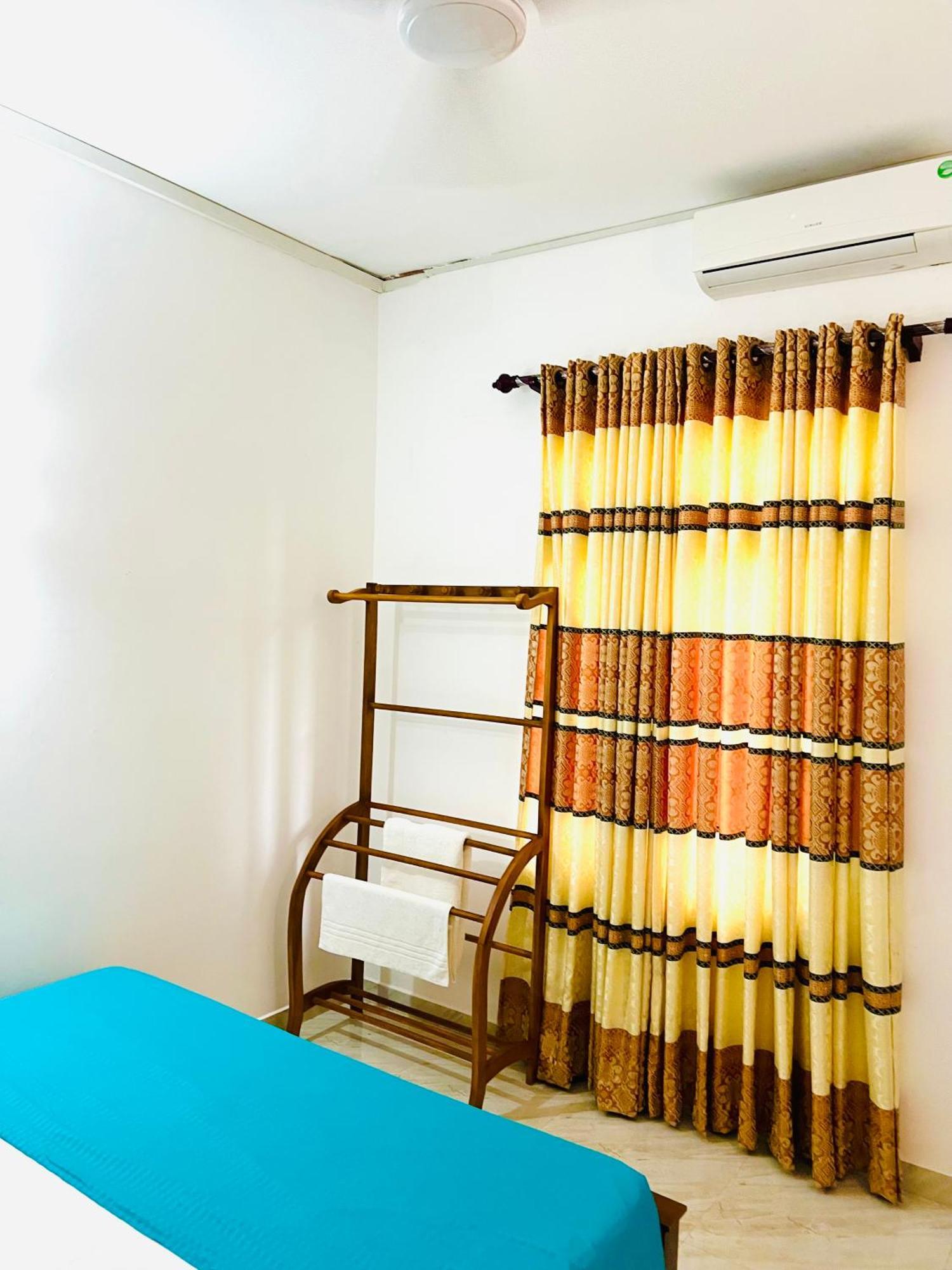 Ahasna Airport Villa Negombo Dış mekan fotoğraf