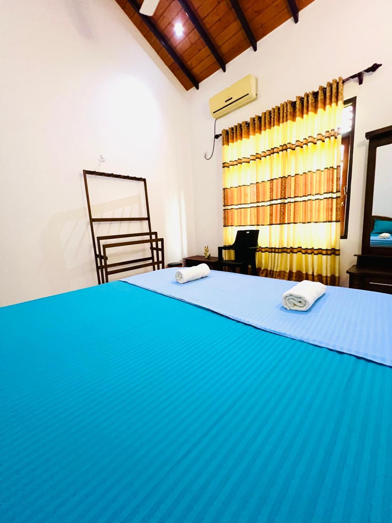Ahasna Airport Villa Negombo Dış mekan fotoğraf